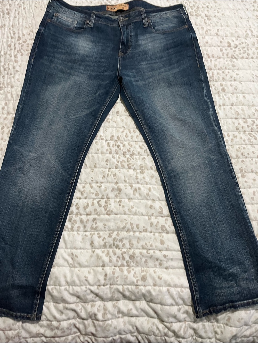 Seven7 Men's Washed Blue Straight Jeans